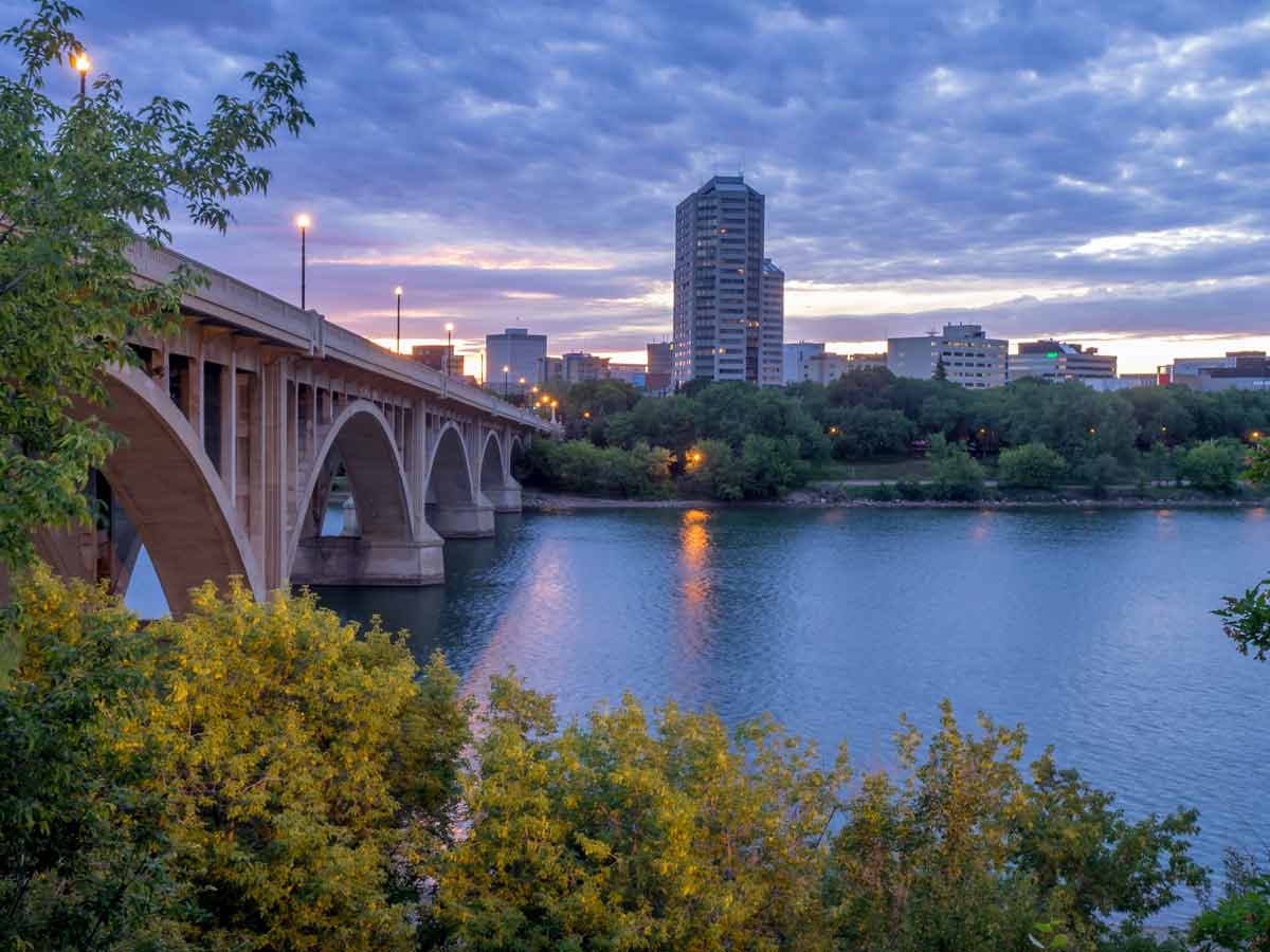 Downtown-Saskatoon-Bridge-2